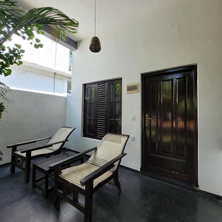 Agra Arugambay Hostel Arugam Bay Exterior photo