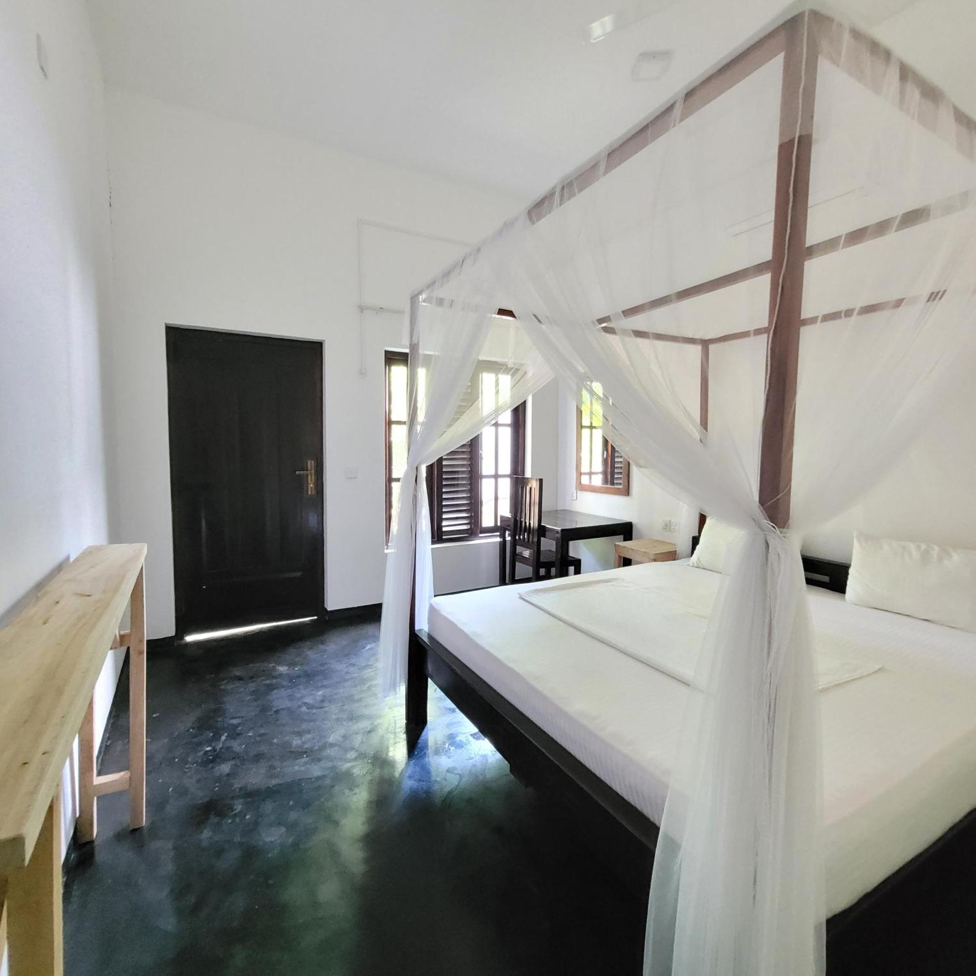 Agra Arugambay Hostel Arugam Bay Exterior photo