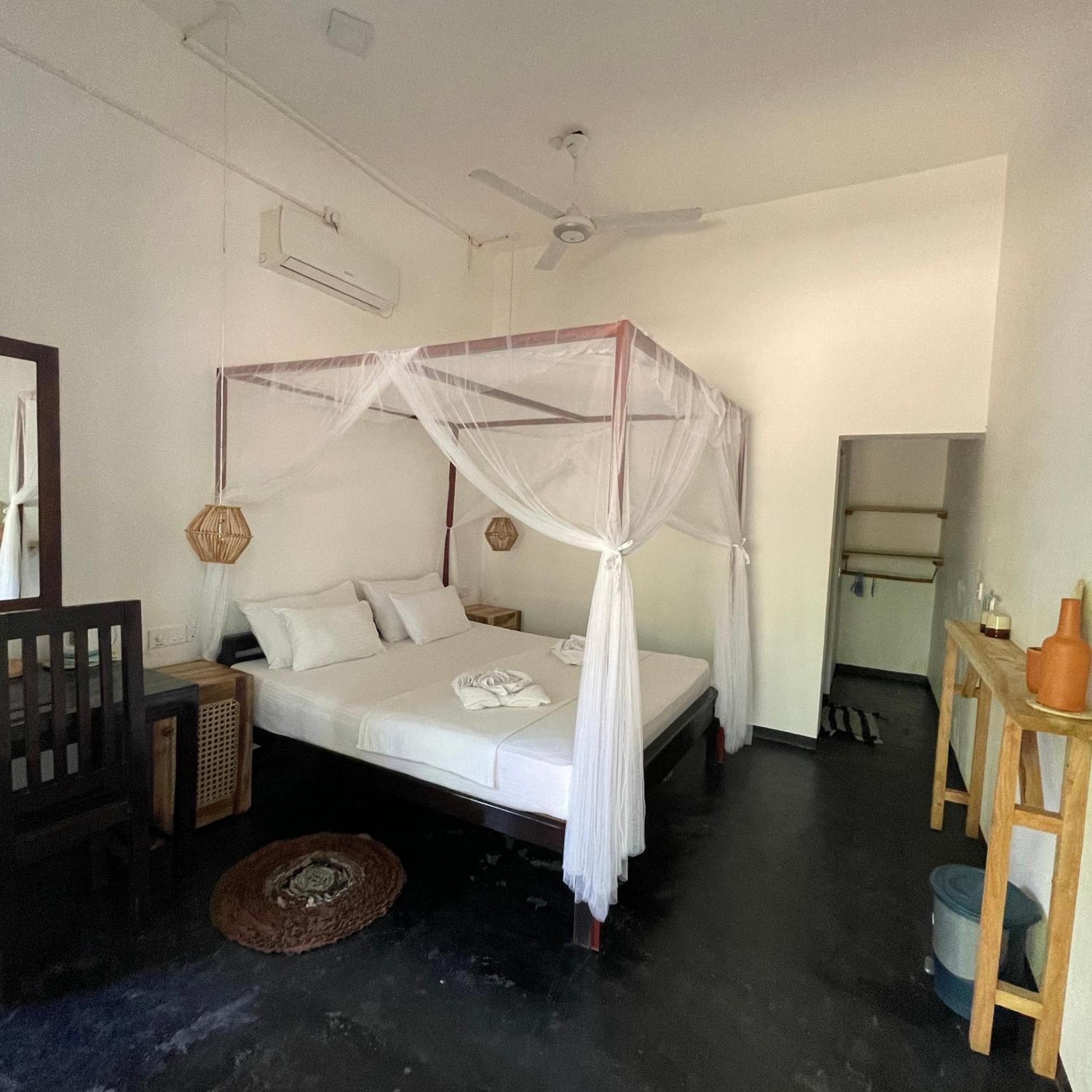 Agra Arugambay Hostel Arugam Bay Exterior photo